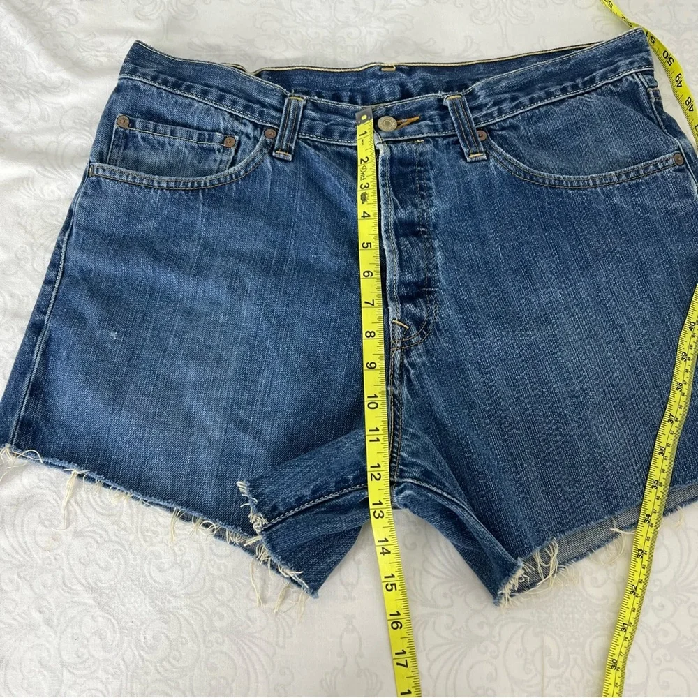 Levi’s Y2K Ryan Low Slung Loose Straight Cut Off Button Fly Shorts Size 34